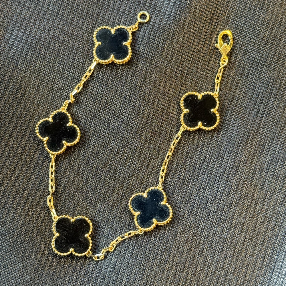Van Cleef & Arpels Black onyx and yellow gold  vintage Alhambra bracelet
